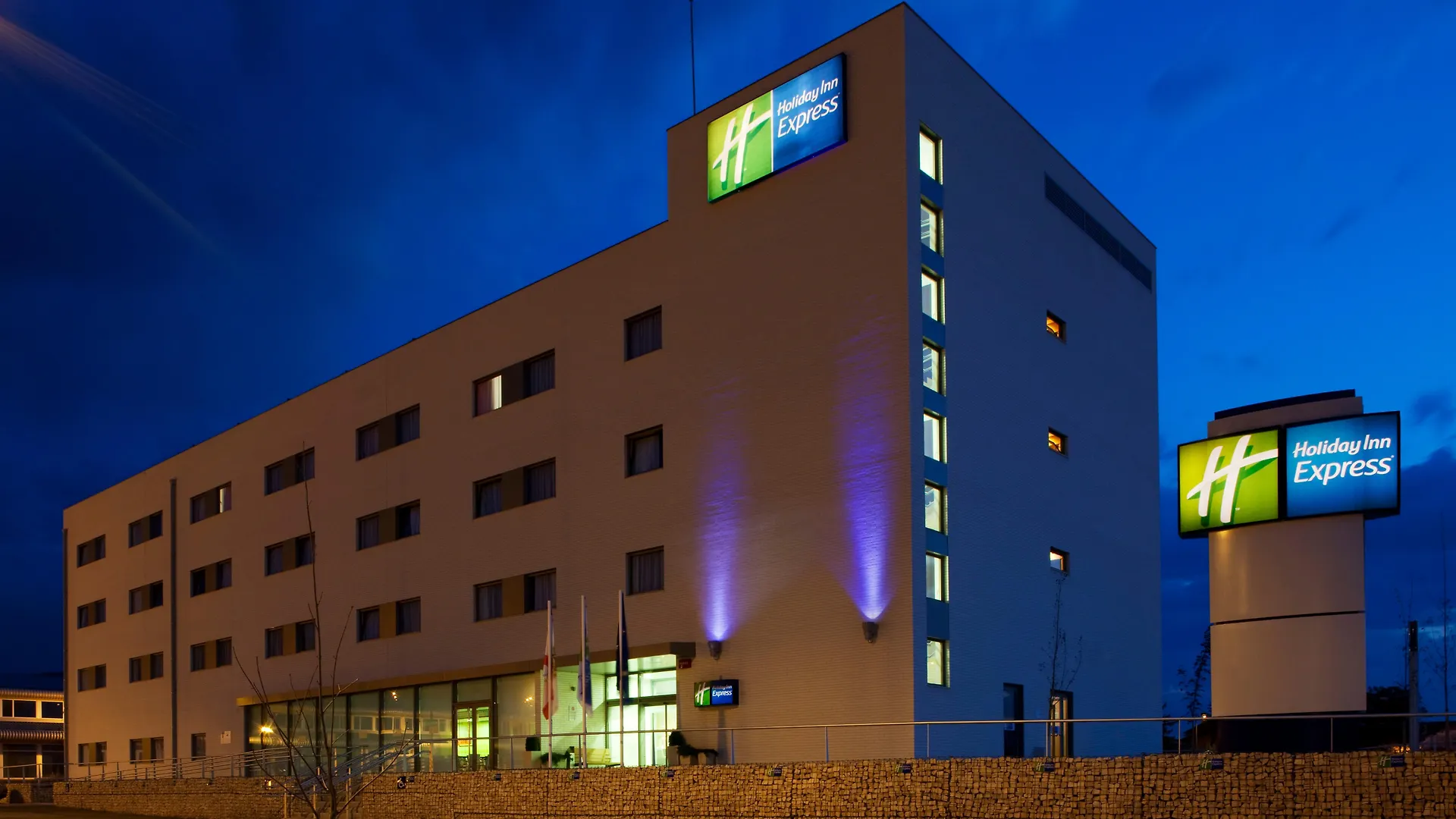 Holiday Inn Express Vitoria By Ihg