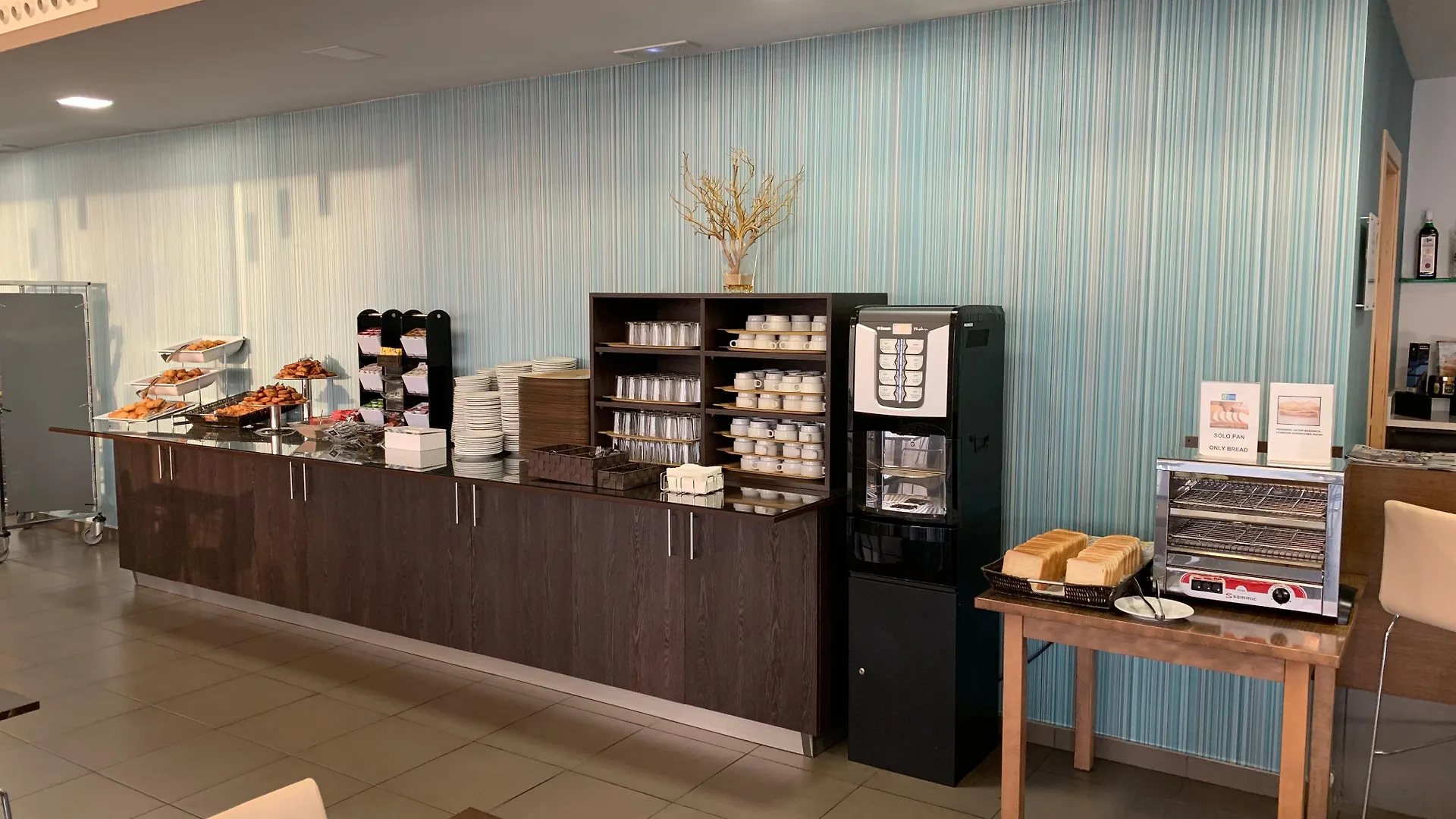 *** Hotell Holiday Inn Express Vitoria By Ihg Spanien