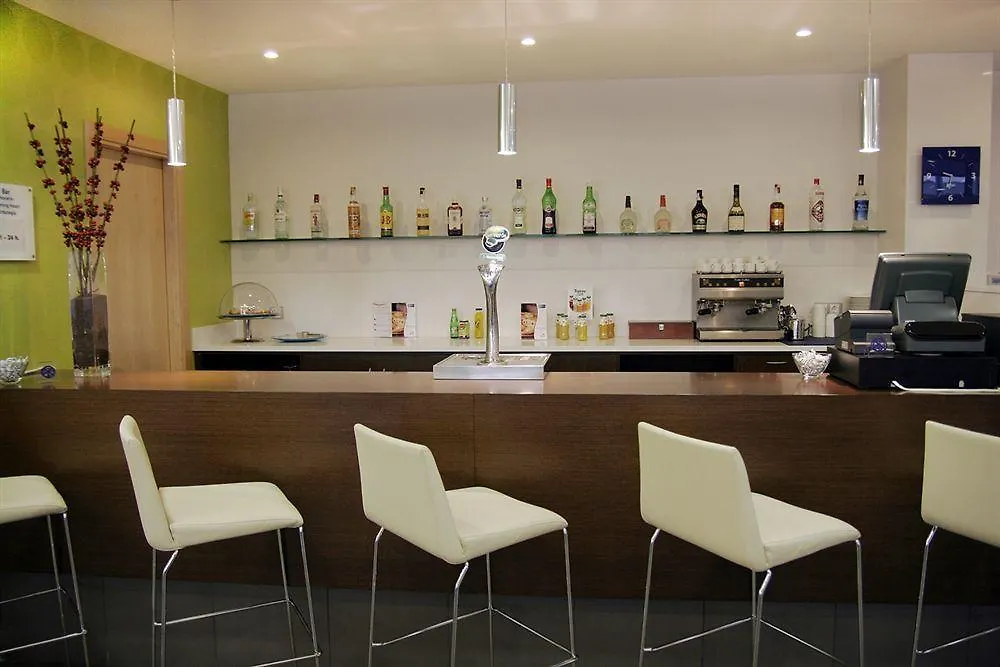 *** Hotell Holiday Inn Express Vitoria By Ihg Spanien