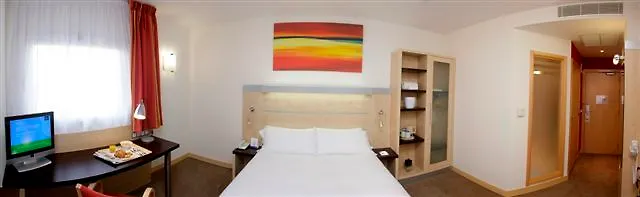 Holiday Inn Express Vitoria By Ihg