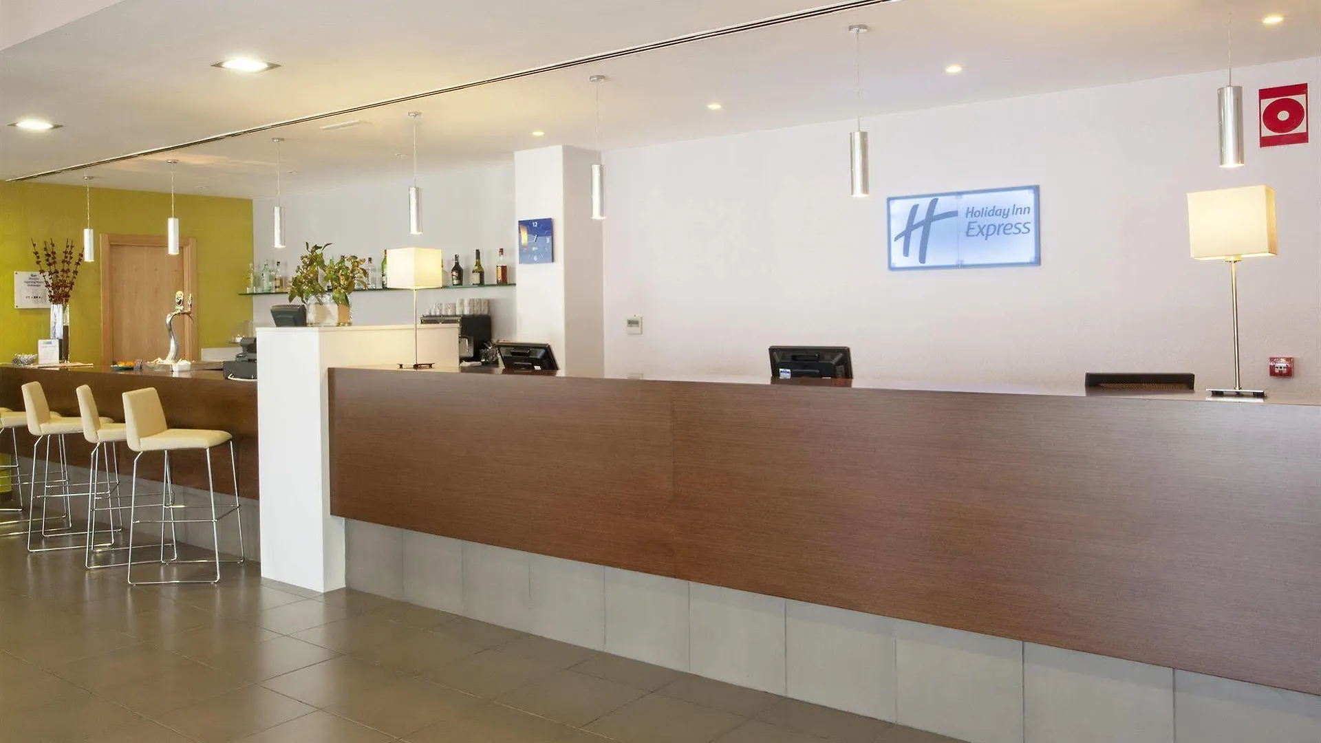Holiday Inn Express Vitoria By Ihg Hotel