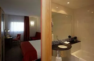 Holiday Inn Express Vitoria By Ihg Hotell